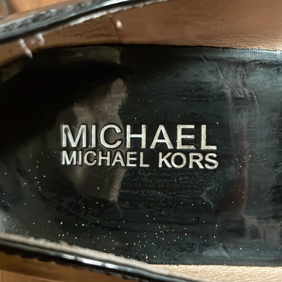 Michael Kors Patent Leather platform pumps US10 - Picture 8 of 8